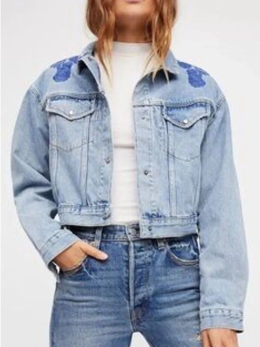 Free People Cinched Back Crop Denim Jean Jacket Embroidered Floral Small FLAW - Picture 2 of 8